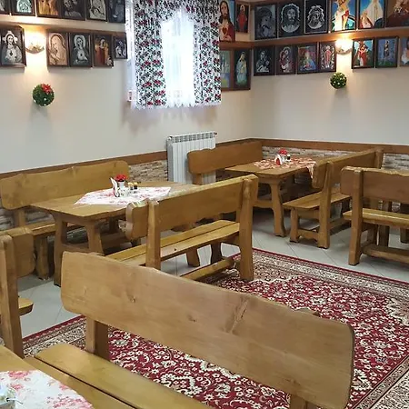 U Tomali בוקוווינה טטז'אנסקה